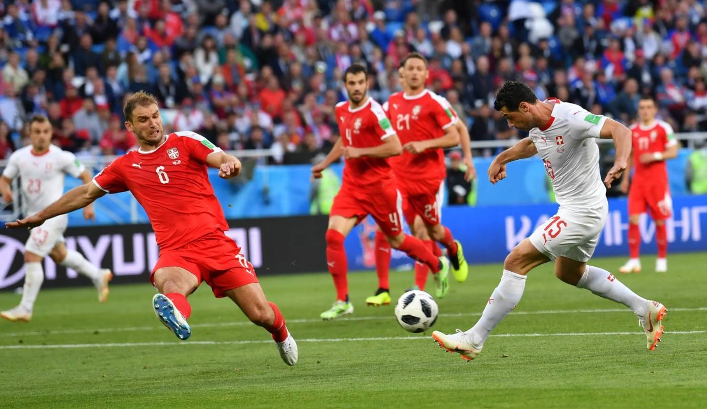 世俱杯冠军-包含黑山队在欧杯赛中表现出色,成功击败对手的词条