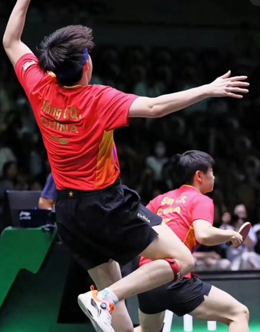 世俱杯改制-比赛中的精彩瞬间展示球员技术与拼搏精神的简单介绍