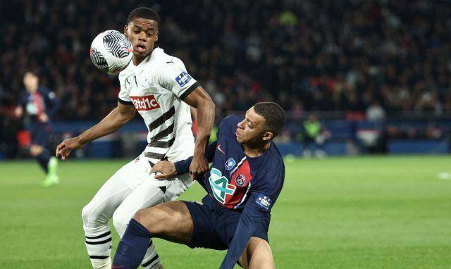 包含巴黎圣日耳曼在欧冠比赛中轻松战胜莫斯科斯巴达的词条 包含巴黎圣日耳曼在欧冠比赛中轻松战胜莫斯科斯巴达的词条