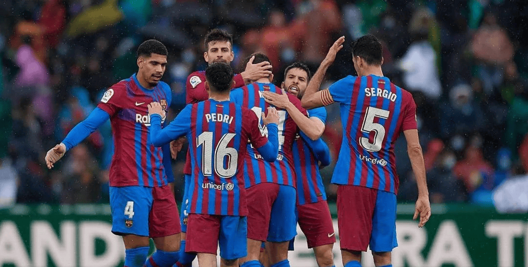 巴伦西亚主帅换帅,球队注入新活力 巴伦西亚主帅换帅,球队注入新活力