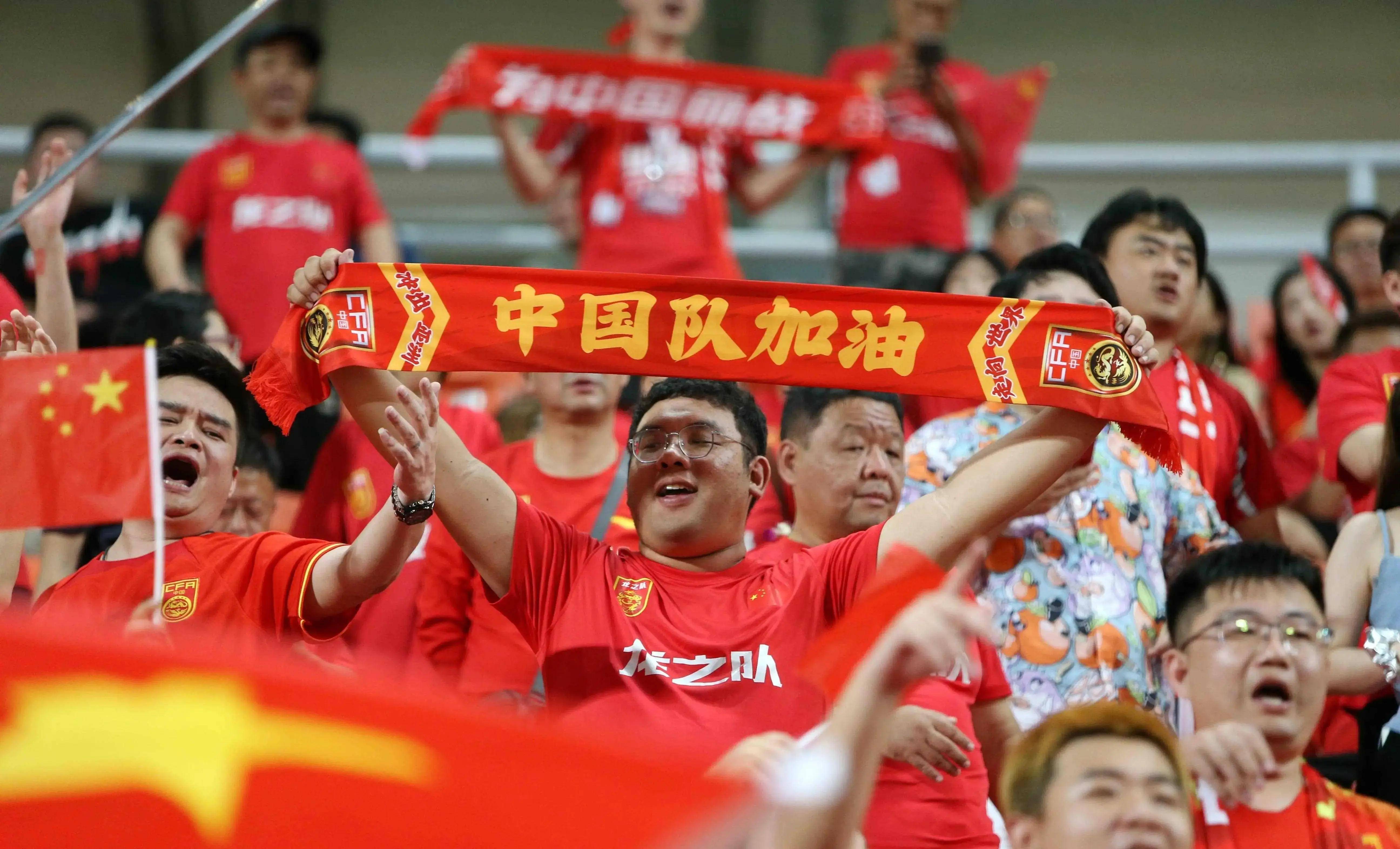 法国队夺得胜利,锁定下一阶段比赛资格的简单介绍 法国队夺得胜利,锁定下一阶段比赛资格的简单介绍