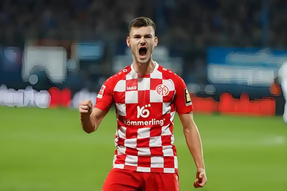 不莱梅奇迹般逆转,客场完胜门兴格拉德巴赫 不莱梅奇迹般逆转,客场完胜门兴格拉德巴赫