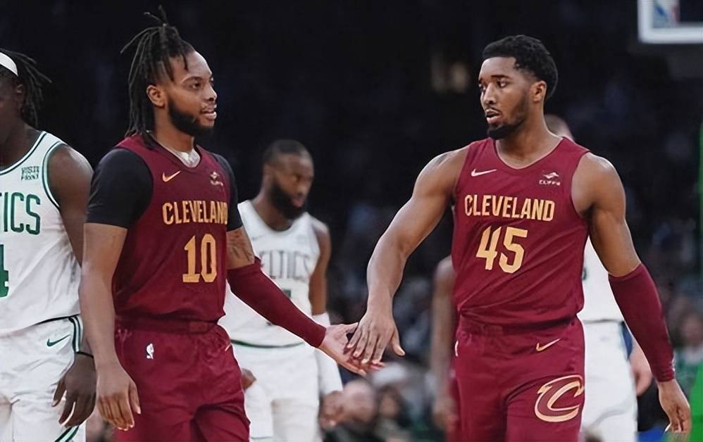 关于骑士队连续战胜实力强队,冲击排行榜前列的信息 关于骑士队连续战胜实力强队,冲击排行榜前列的信息