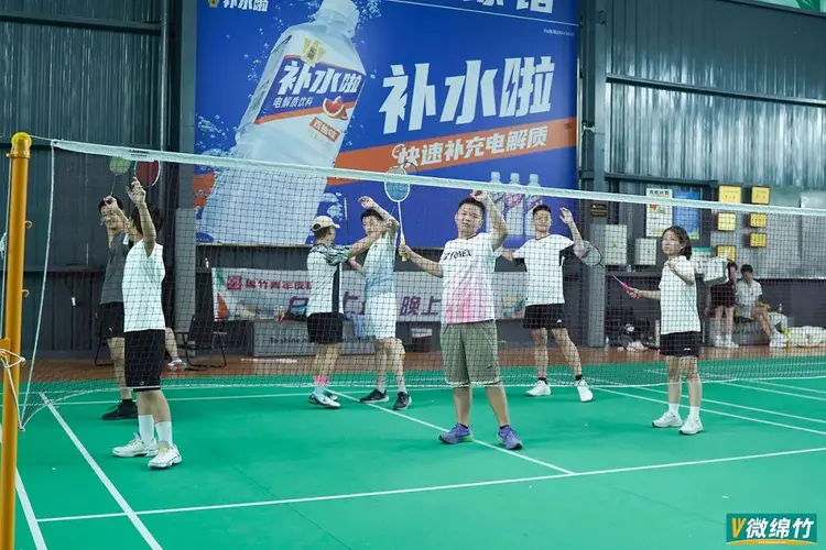 精彩比拼终见胜负,羽毛球场上中国选手夺金银 精彩比拼终见胜负,羽毛球场上中国选手夺金银