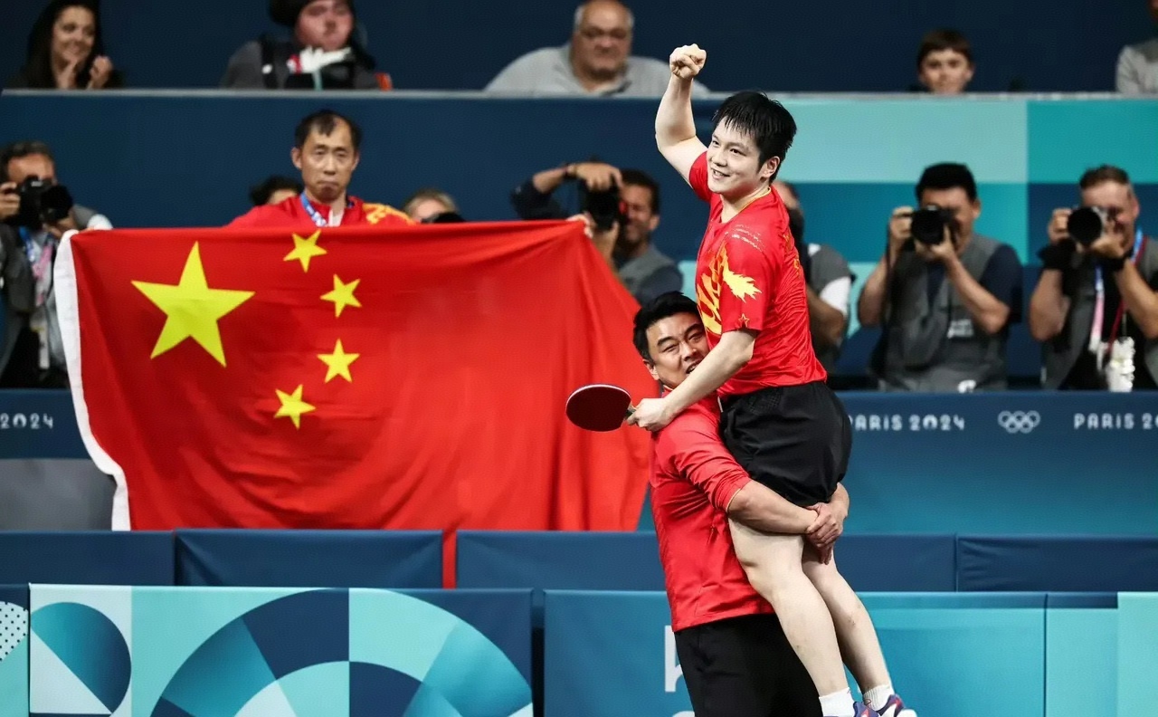 世俱杯参赛资格-法兰克福大胜对手,斩获冲劲胜