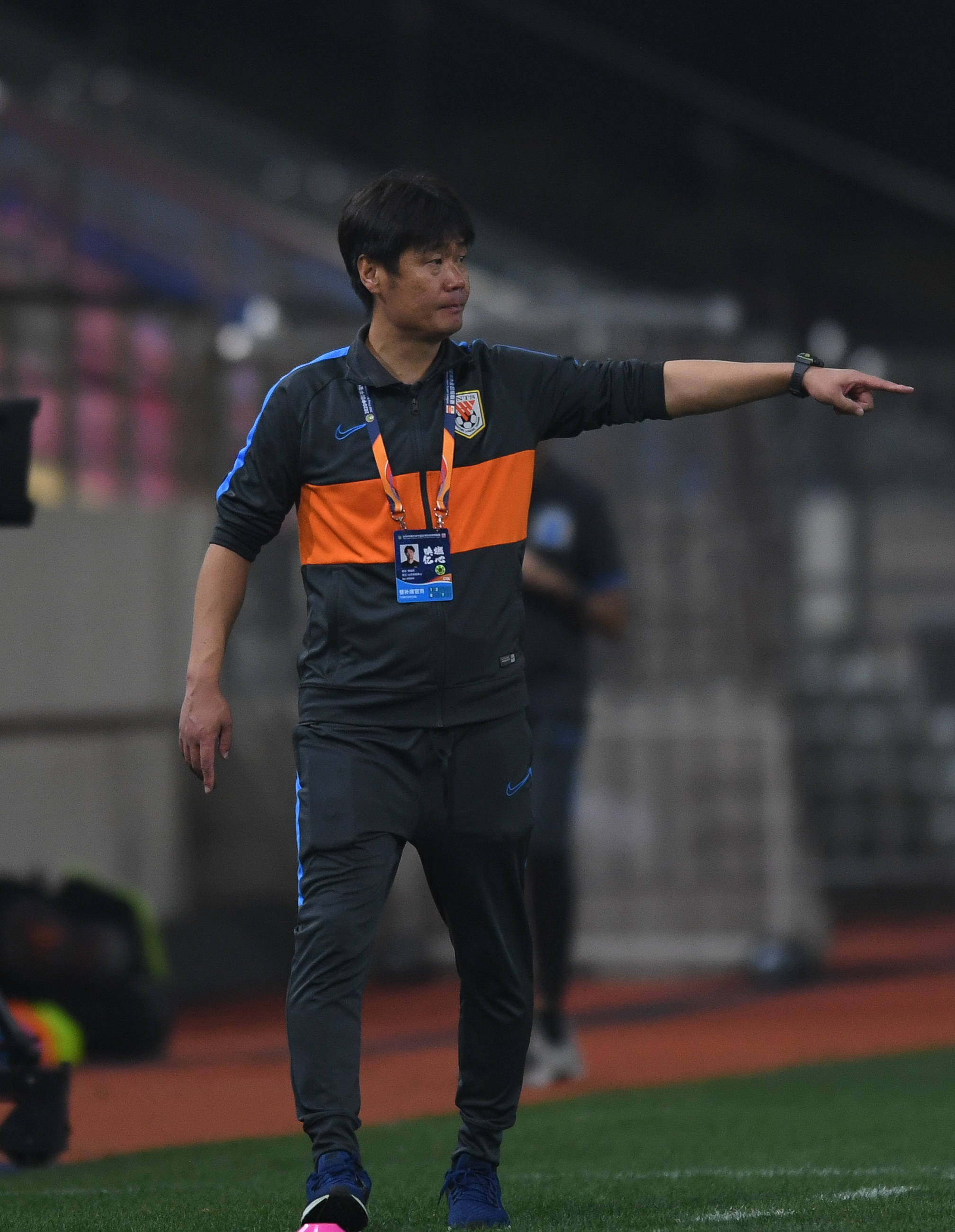 鲁能赢下广州富德，再次摆脱保级危机