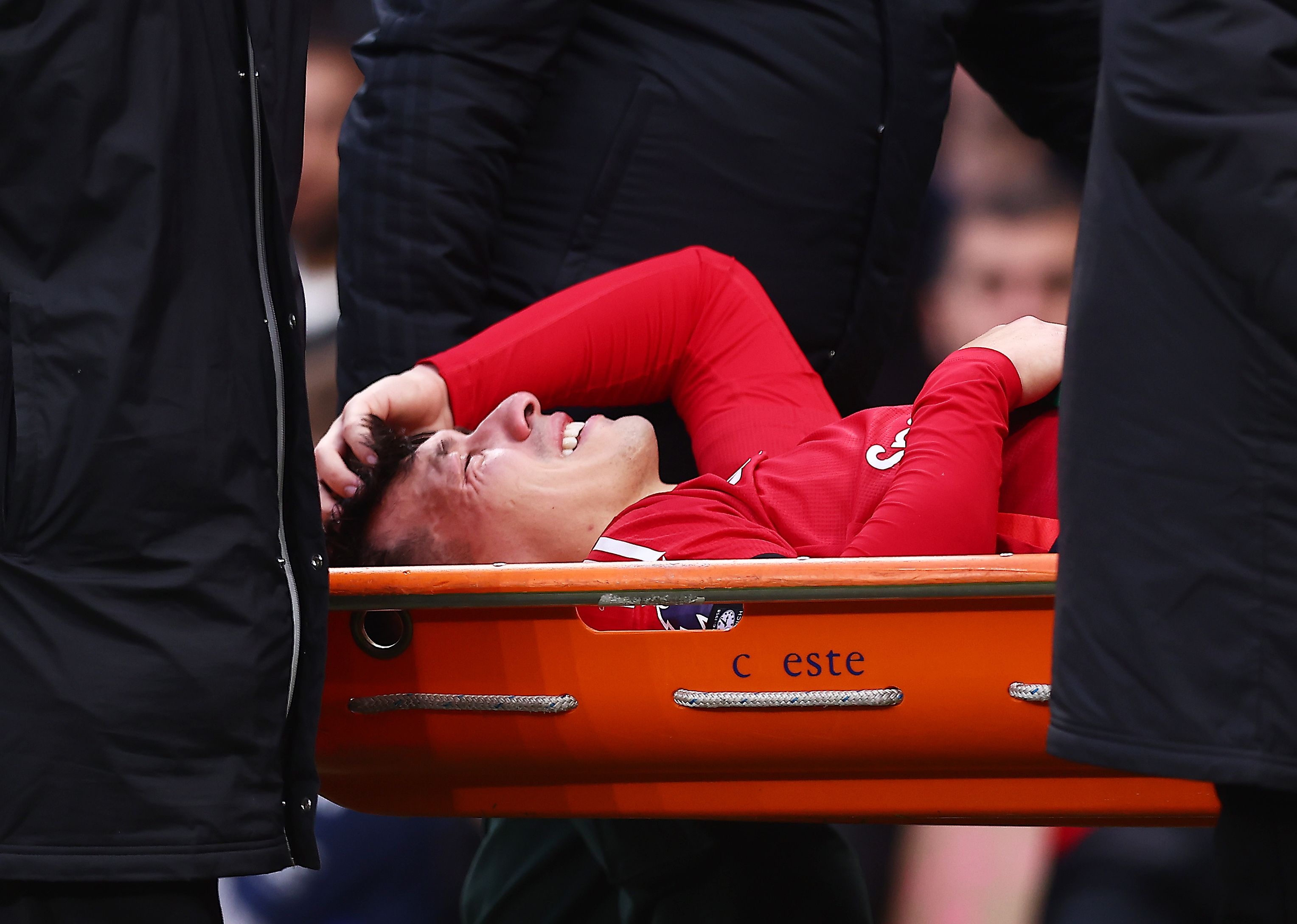 马竞球员接连受伤,主帅面临人员困扰 马竞球员接连受伤,主帅面临人员困扰