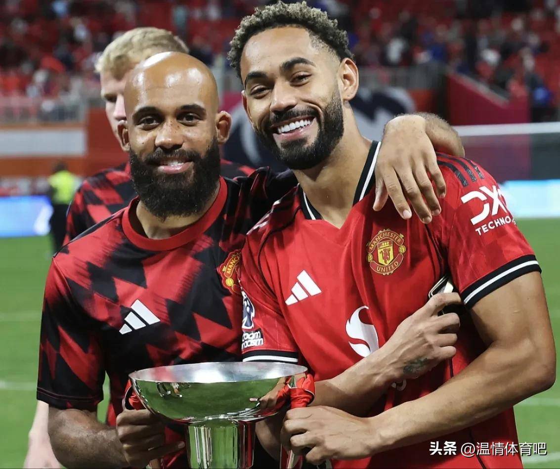 罗马客场大胜,惊险反超曼联获得宝贵三分 罗马客场大胜,惊险反超曼联获得宝贵三分