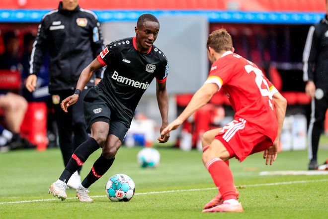 勒沃库森遭遇惨败，沙尔克继续颓势