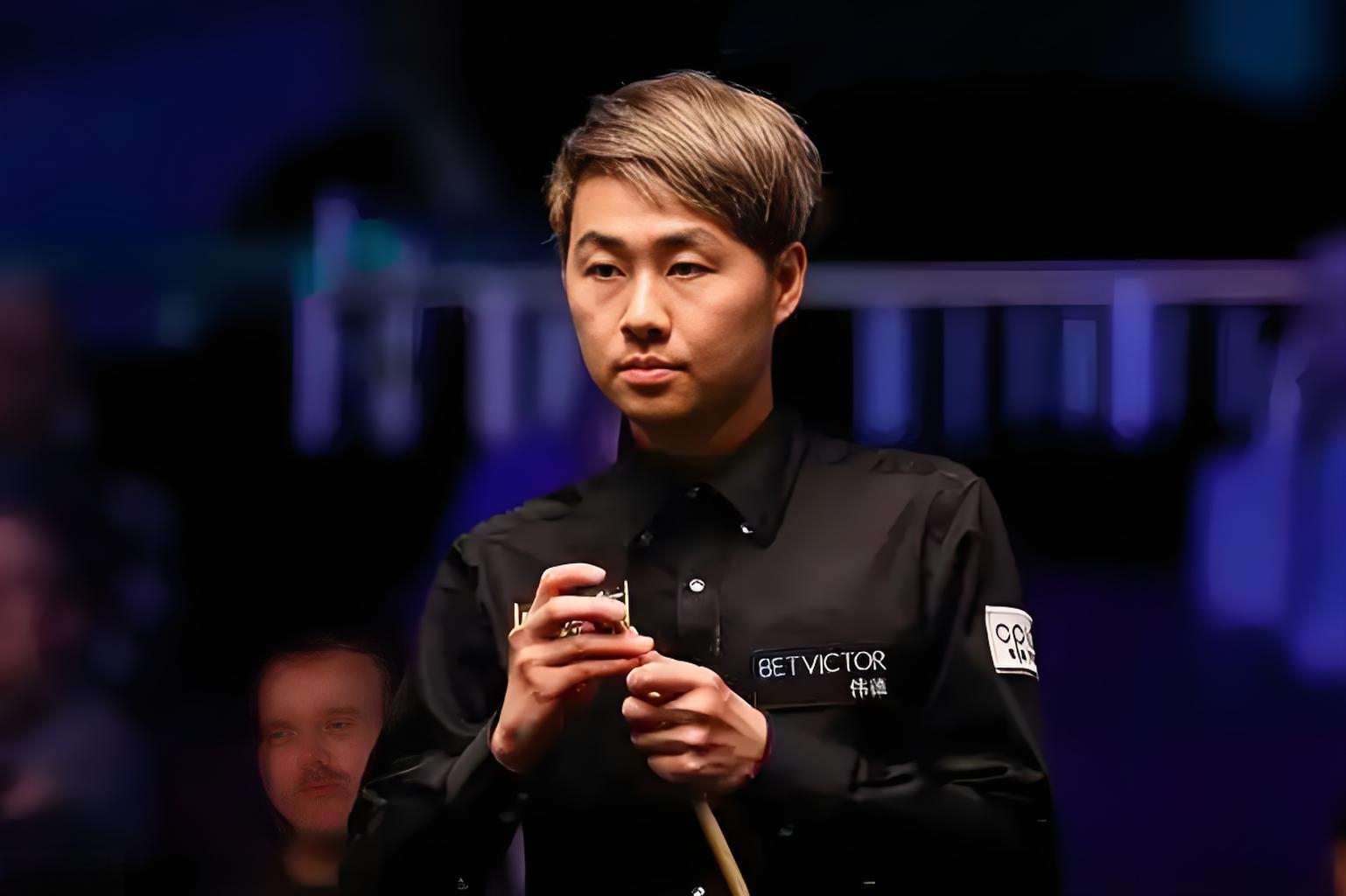 世俱杯直播-FLY碾压HKA，Ruler极限生还后反打强强对话2025世界赛，锁定晋级资格的简单介绍