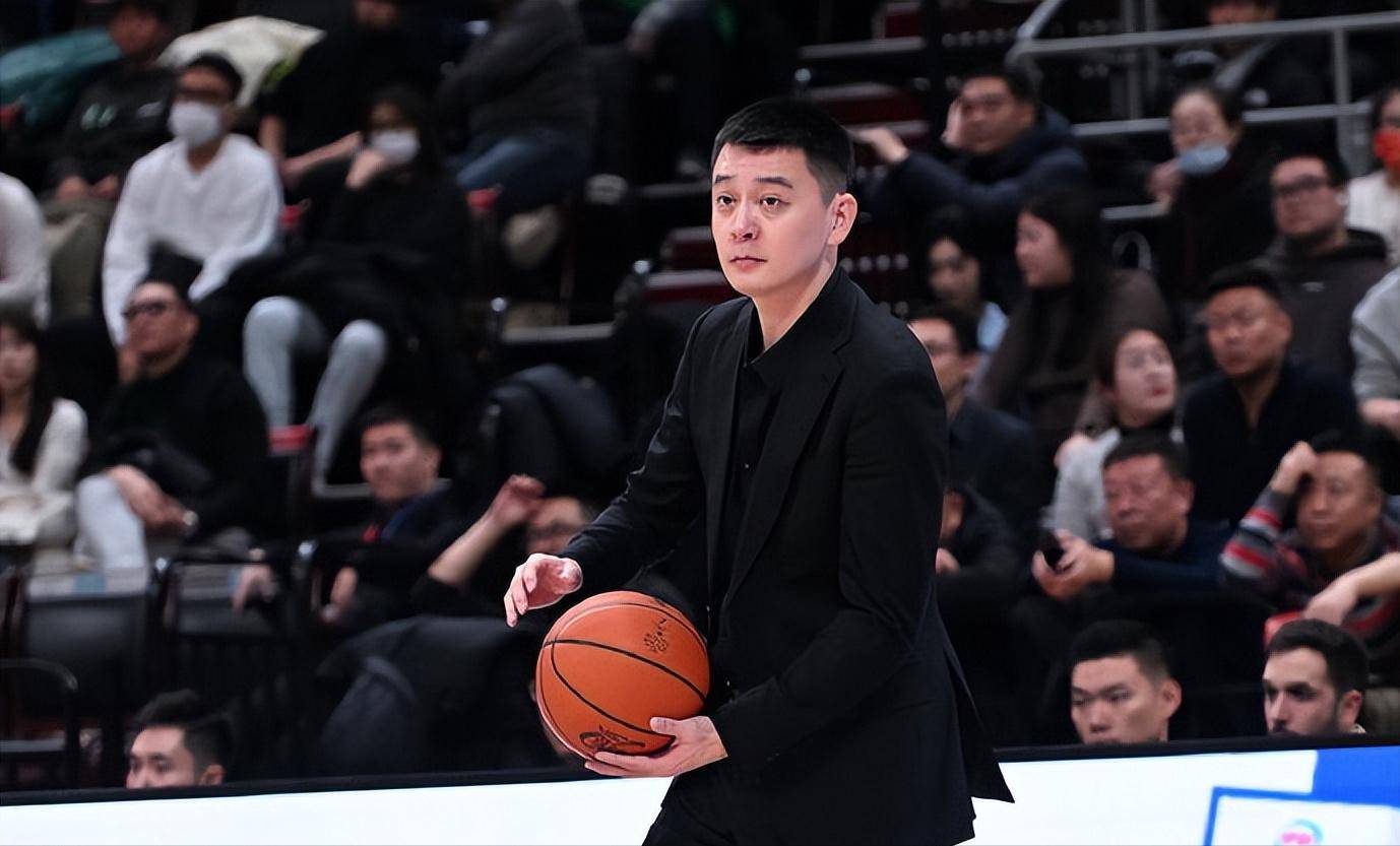 超级外援加盟球队，带领球队深入决赛