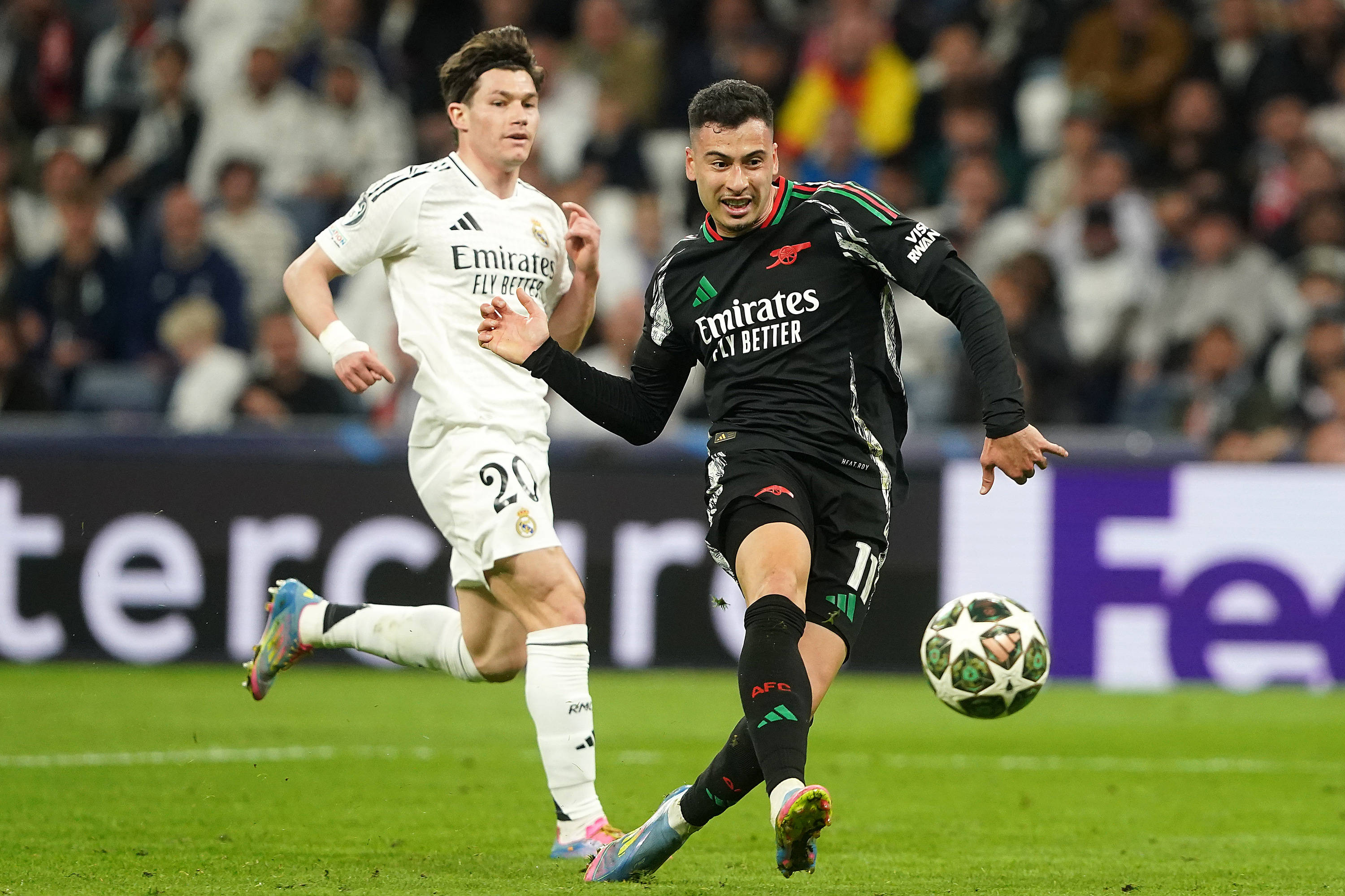 阿森纳客场绝杀西汉姆，取得关键三分