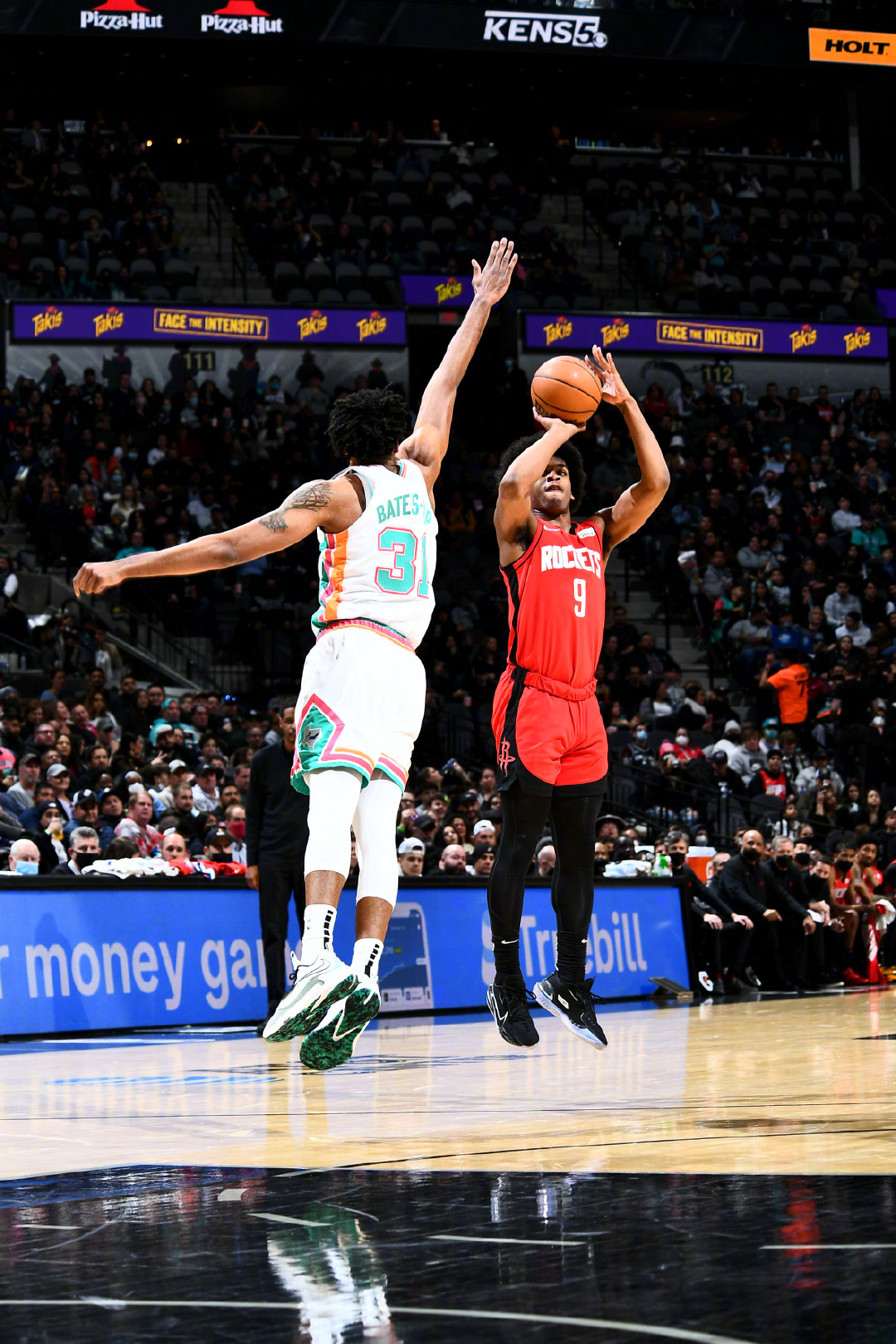 世俱杯参赛资格-篮板大闸已经准备妥当,火箭将再创佳绩