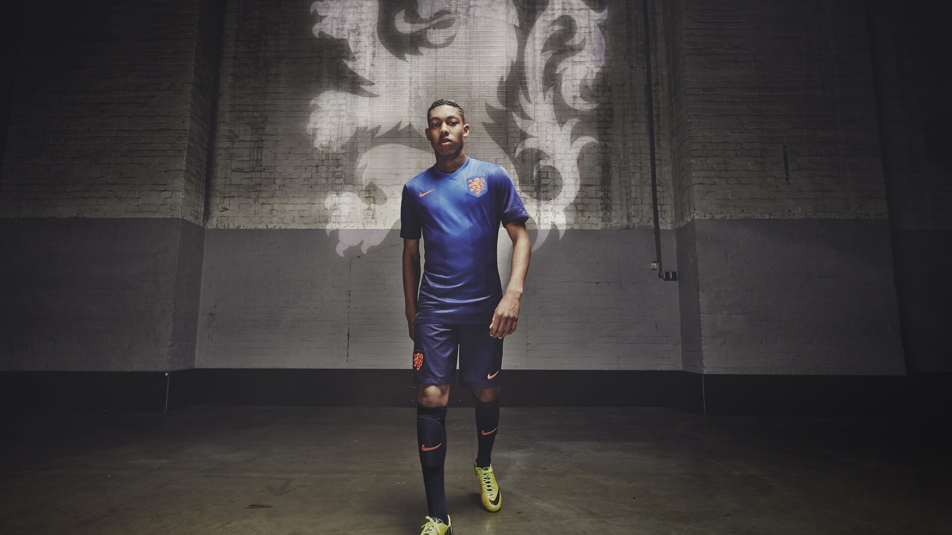 世俱杯参赛资格-故障屏幕,当欧冠决赛之夜,杰伦格林的数据逆流而上