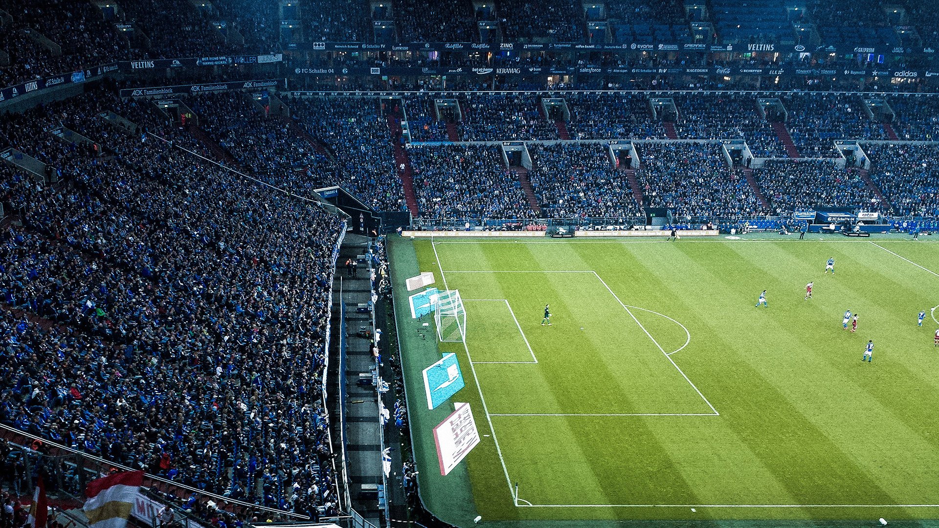 橙衣军团鏖战安达卢西亚，当阿圭罗天降神兵，一场虚构的史诗对决