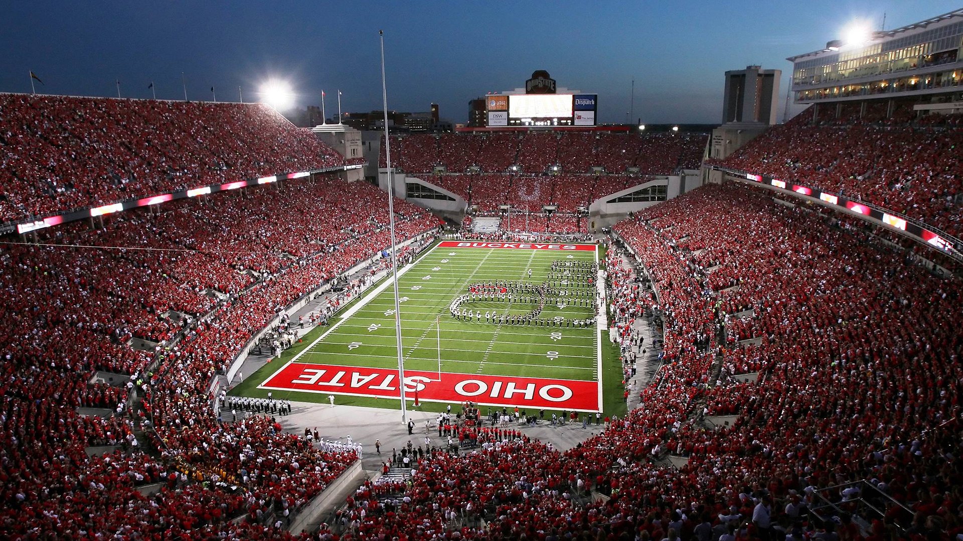 紫光一闪,幻象破灭,拉塞尔新王登基,迈凯伦完美翻盘